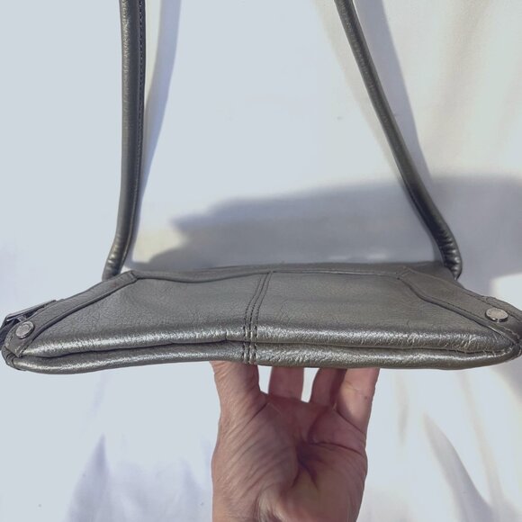 Tignaello Small Metallic Silver Pebble Leather Wallet Pocket Purse/Crossbody - Picture 5 of 16